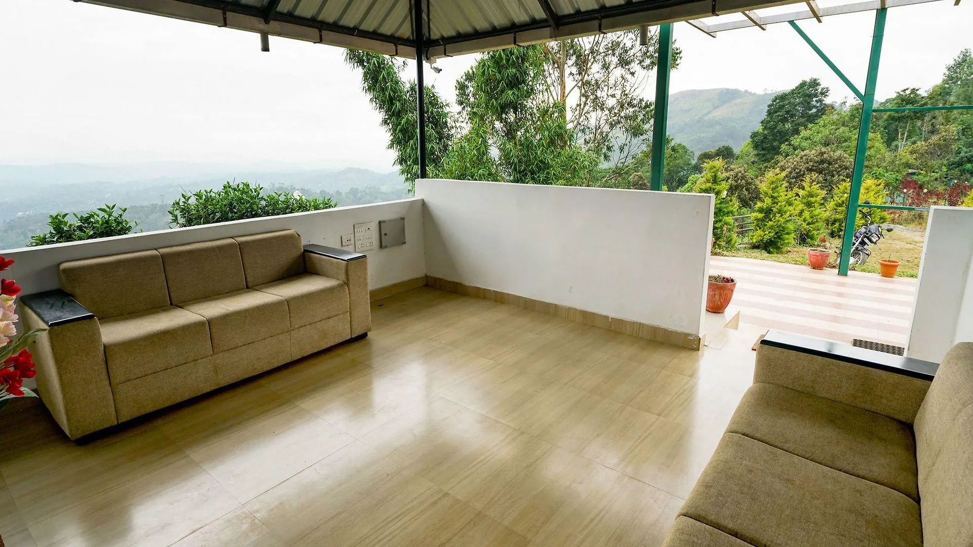 Hotel Oyo 10426 Le Placid Munnar